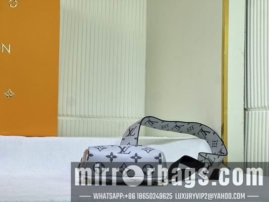 1:1 Louis Vuitton Bags Outdoor M30741 13x21x5cm ss