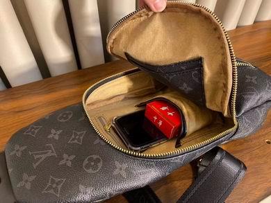 1:1 Louis Vuitton Bags 515-4 33X18X8cm WP 3colour
