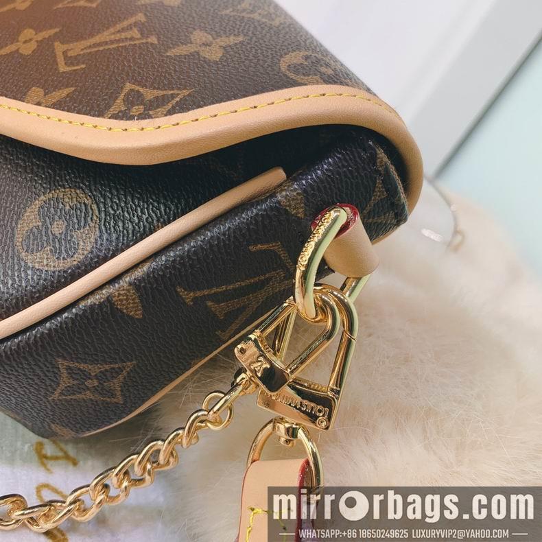 1:1 Louis Vuitton Bags Pochette Metis M56161 19x13x5 cm cs
