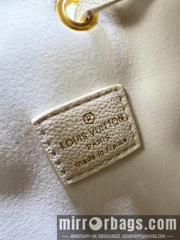 1:1 Louis Vuitton Bags NanoNoe M81626 13x16x10cm ss