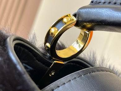 1:1 Louis Vuitton Bags Capucines M22387水貂毛21x14x8cm ss
