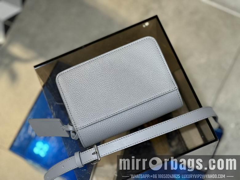 1:1 Louis Vuitton Bags M82085 17X12X7cm YG 4colour