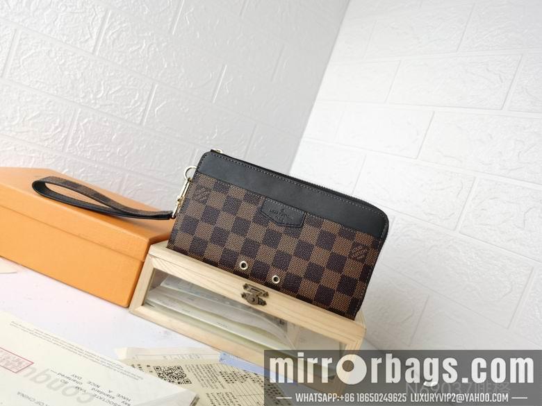 1:1 Louis Vuitton Bags M69037 19X11X3.5cm XMY 3