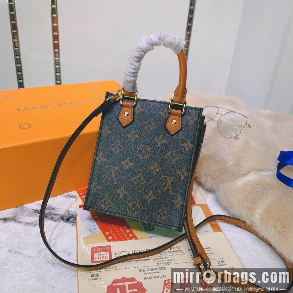 1:1 Louis Vuitton Bags Petit Sac Plat M69846 ss