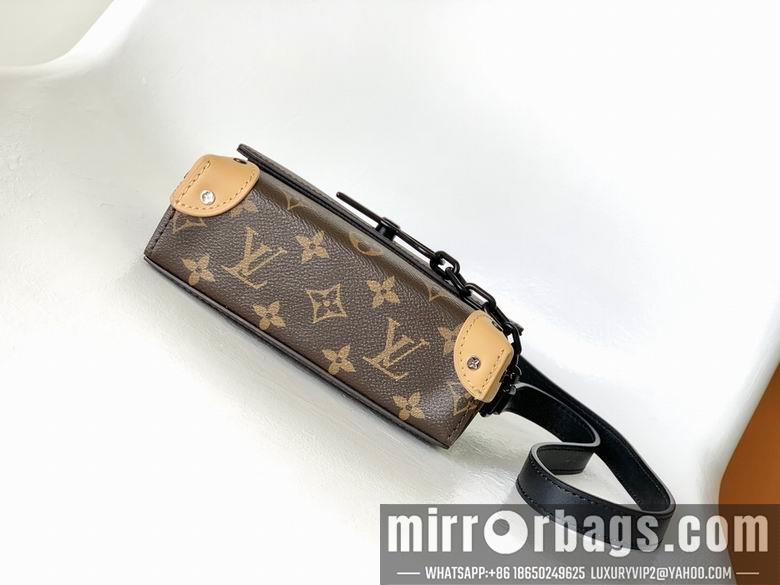 1:1 Louis Vuitton Bags M81783 18X11X6.5cm XM