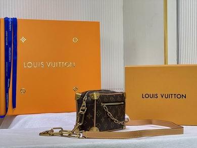 1:1 Louis Vuitton Bags Mini Soft Trunk M44480 18.5X13X8 ss