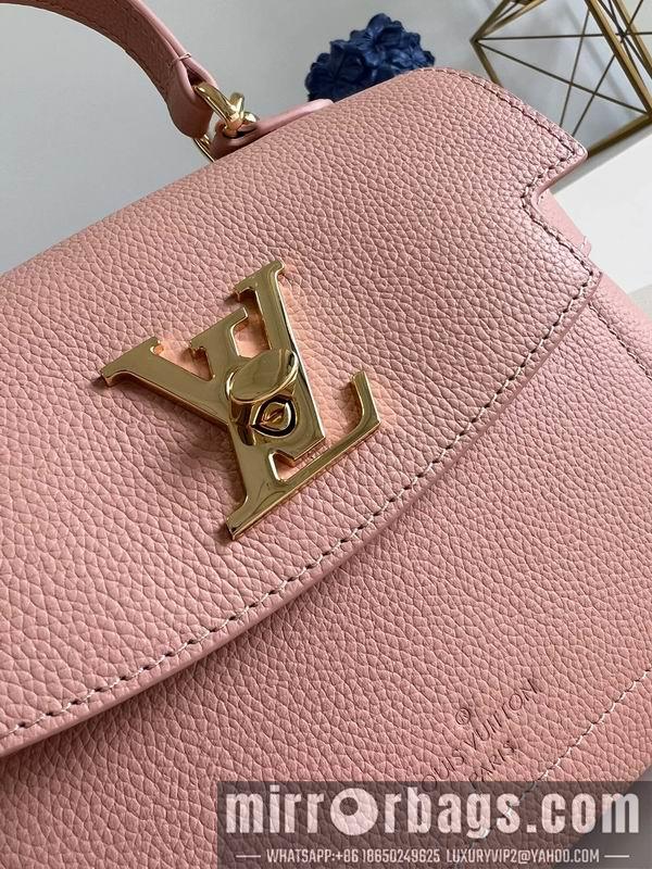 1:1 Louis Vuitton Bags Lockme Ever M21088粉23x17x10cm CN
