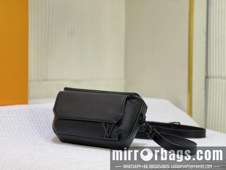 1:1 Louis Vuitton Bags Pilot M83563 20x12x5.5cm ss