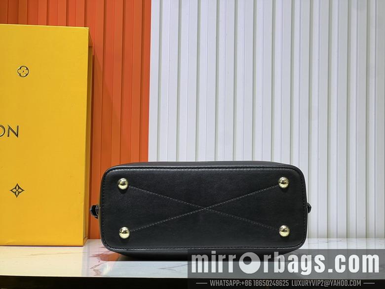 1:1 Louis Vuitton Bags M68169 28x20x11.5cm ss