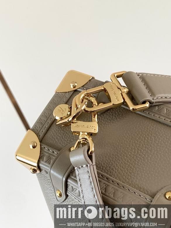 1:1 Louis Vuitton Bags M25160 M25072 M24309 21X14X6cm WP 3colour