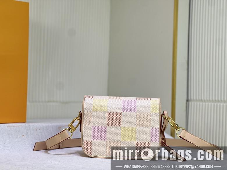 1:1 Louis Vuitton Bags Montsouris M40665 20x17x7cm ss2