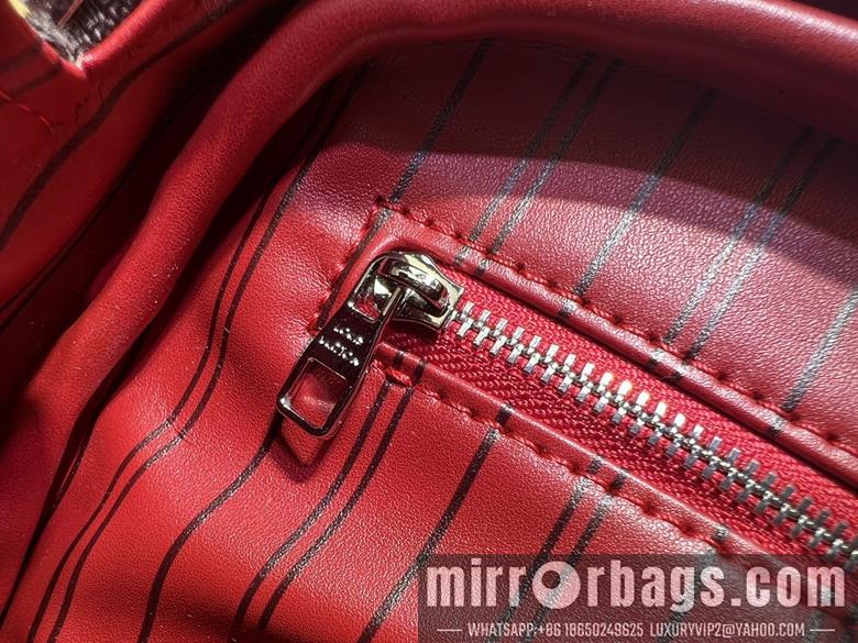 1:1 Louis Vuitton Bags Dopp Kit M11482 28x15x16.5cm ss2