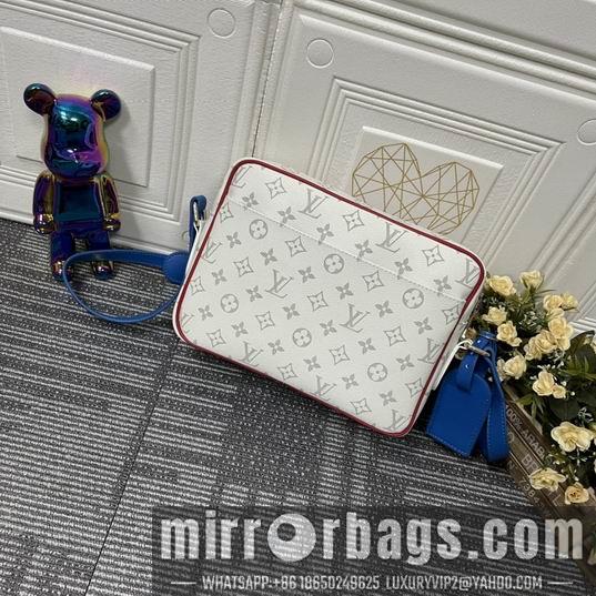 1:1 Louis Vuitton Bags NBA M85143 M85143 30x22x9cm cs2色
