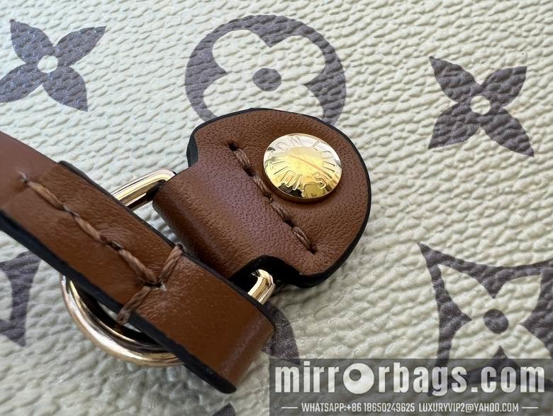 1:1 Louis Vuitton Bags M40995 32X29X17cm XM