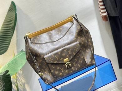 1:1 Louis Vuitton Bags M40781 32X36X14cm XM
