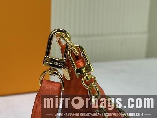 1:1 Louis Vuitton Bags Loop M22591 23x13x6cm ss