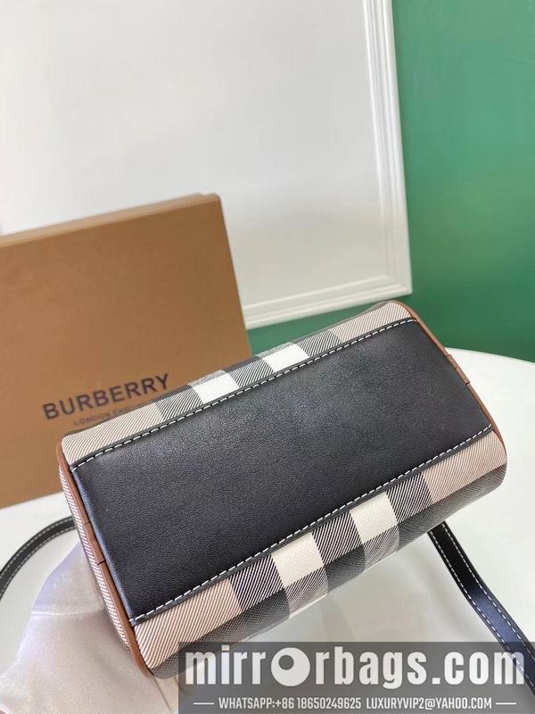 Burberry Replica Bags Burberry 8372 18.5x11x12cm  ww