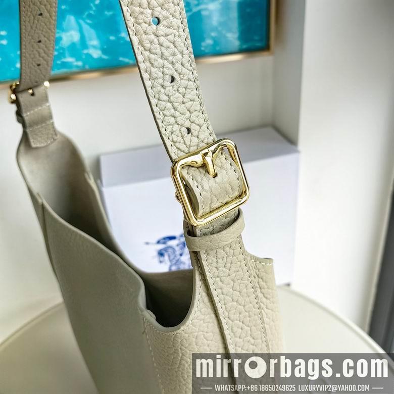Burberry Replica Bags 30X9X33cm 052510 IQ 2colour