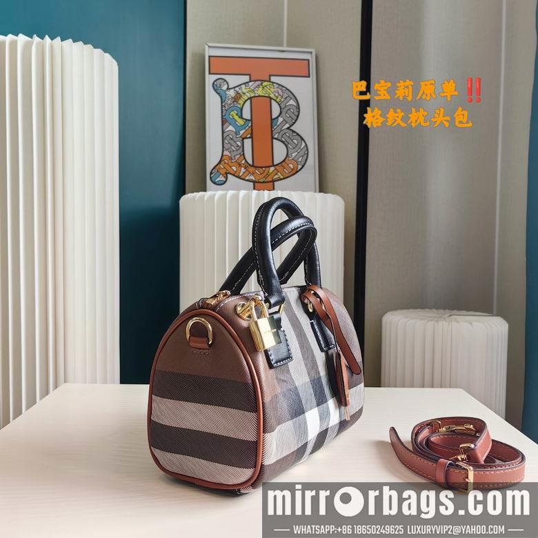 Burberry Replica Bags 19X12cm 060817 XMY