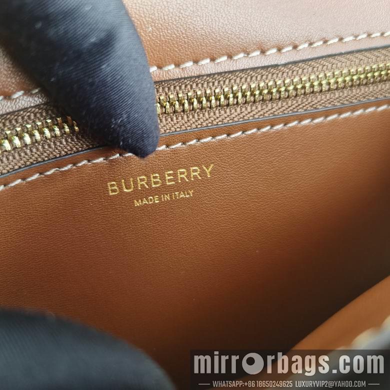 Burberry Replica Bags 21X10X15cm 040105 IQ