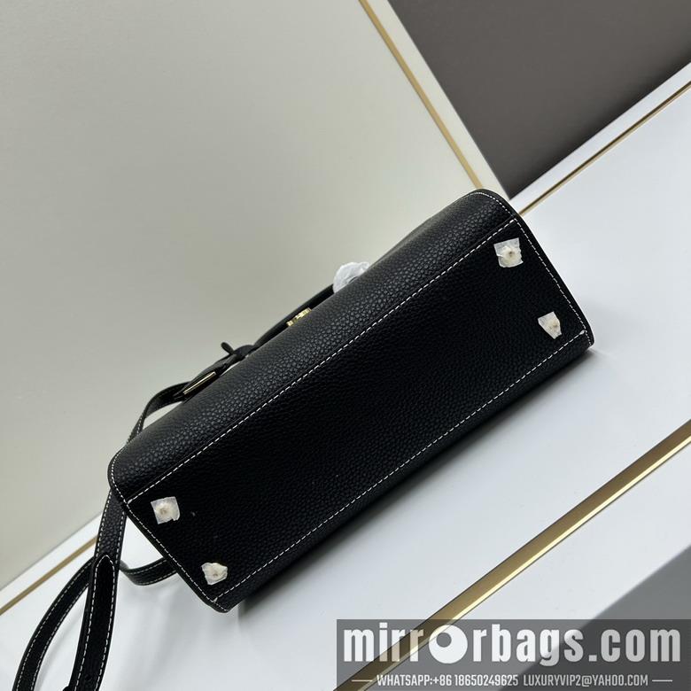 Burberry Replica Bags Burberry 8050 27x11x20cm ww