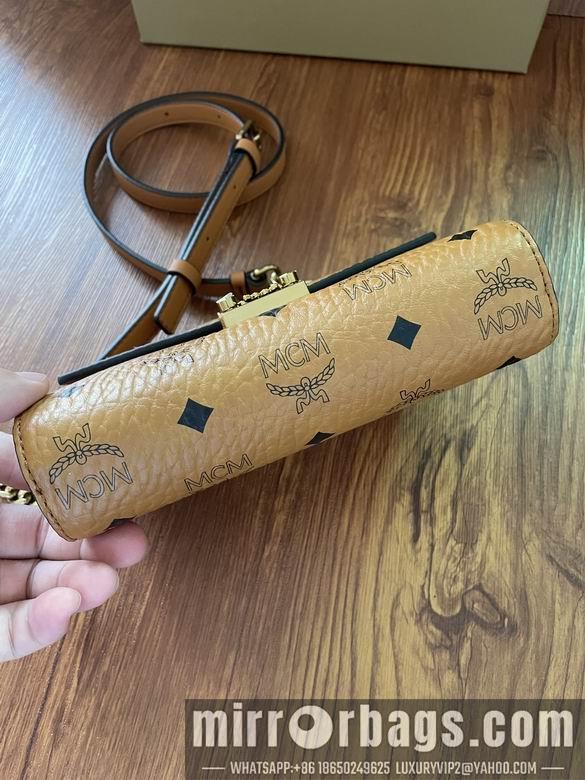 MCM Replica Bags 20534 trumpet DY 4