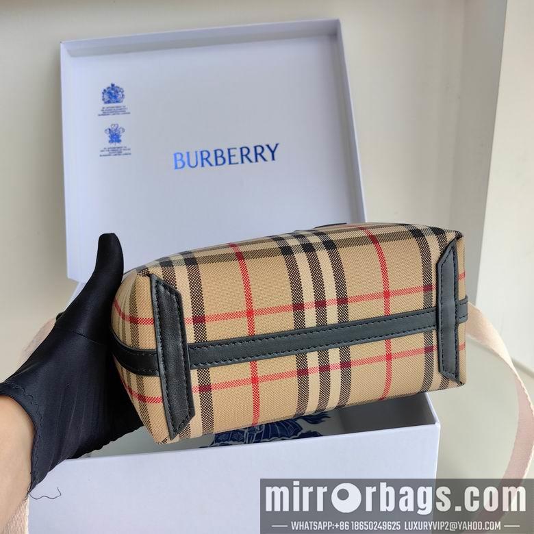 Burberry Replica Bags 27X9.5X16.5cm 050410 IQ