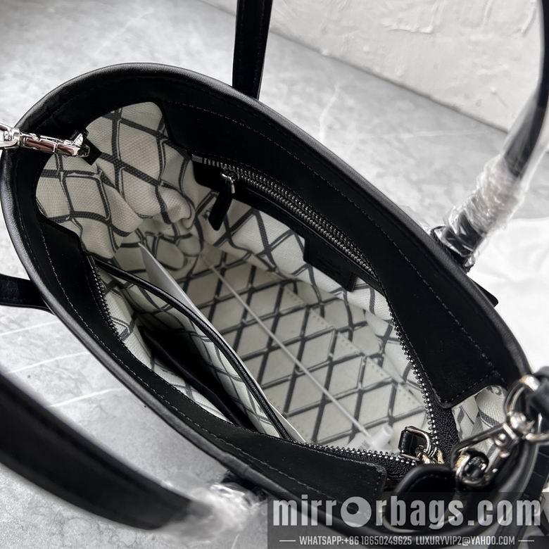 MCM Replica Bags 18.5X19X9.5cm  022101 YT 3colour