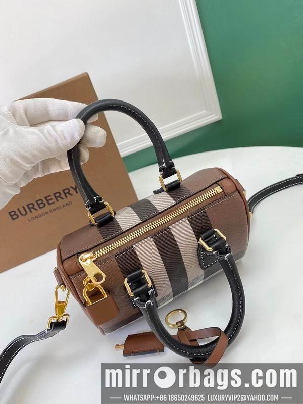 Burberry Replica Bags Burberry 8372 18.5x11x12cm  ww