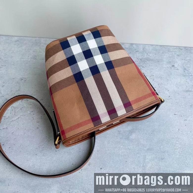 Burberry Replica Bags 16X22X15.5cm 081609 IQ