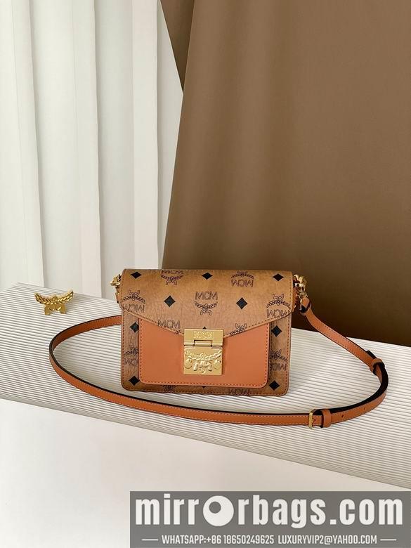 MCM Replica Bags MWPBAW005CO001 18X8X12.5cm EY