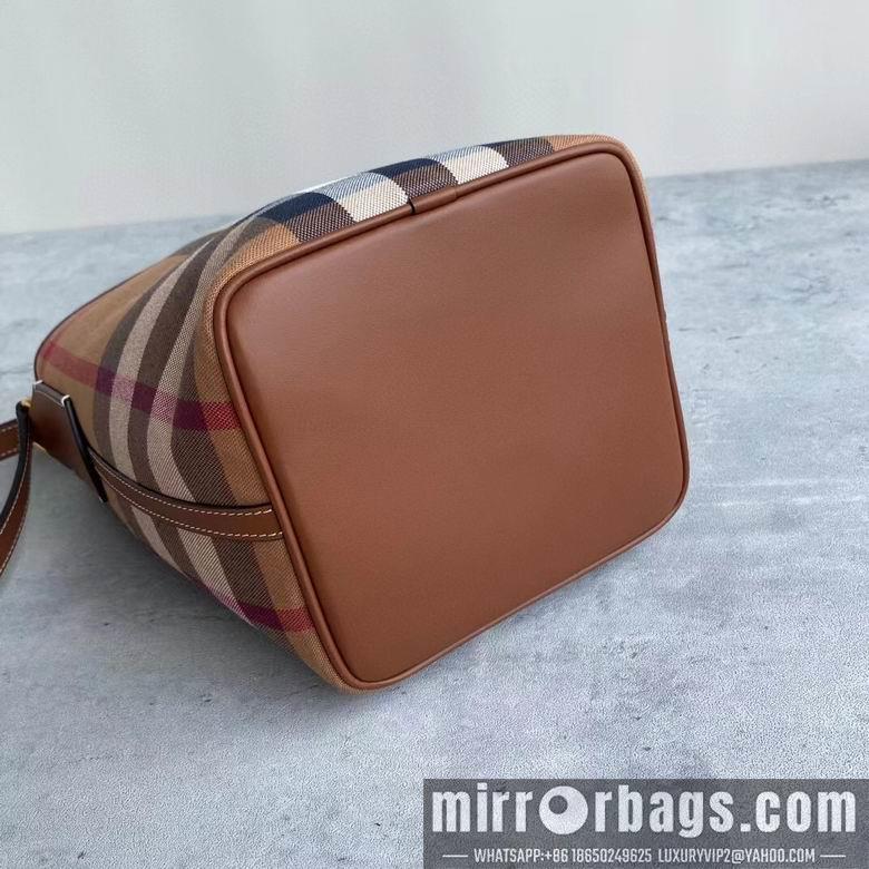 Burberry Replica Bags 16X22X15.5cm 081609 IQ