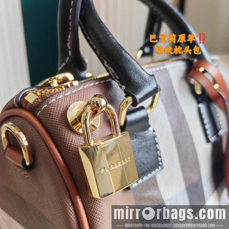 Burberry Replica Bags 19X12cm 060817 XMY