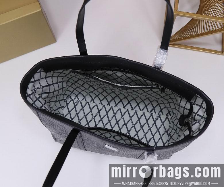 MCM Replica Bags CA6718  36X31X14