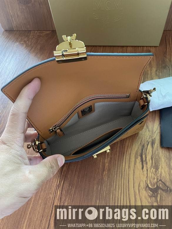 MCM Replica Bags 20534 trumpet DY 4