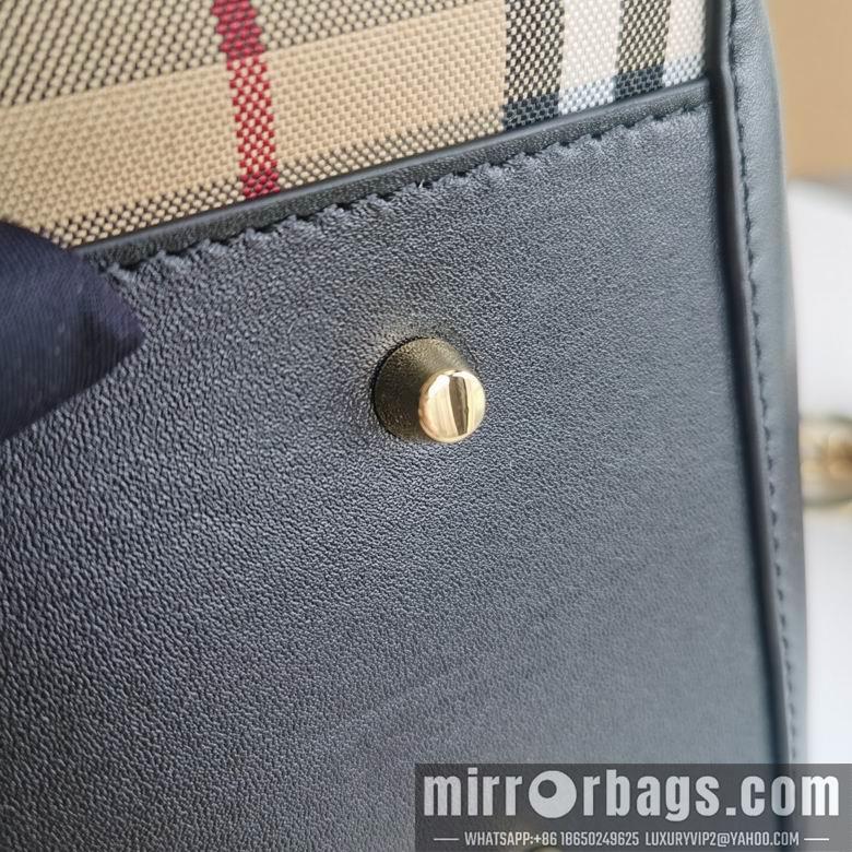 Burberry Replica Bags 26X17X18cm 091011 IQ 2colour