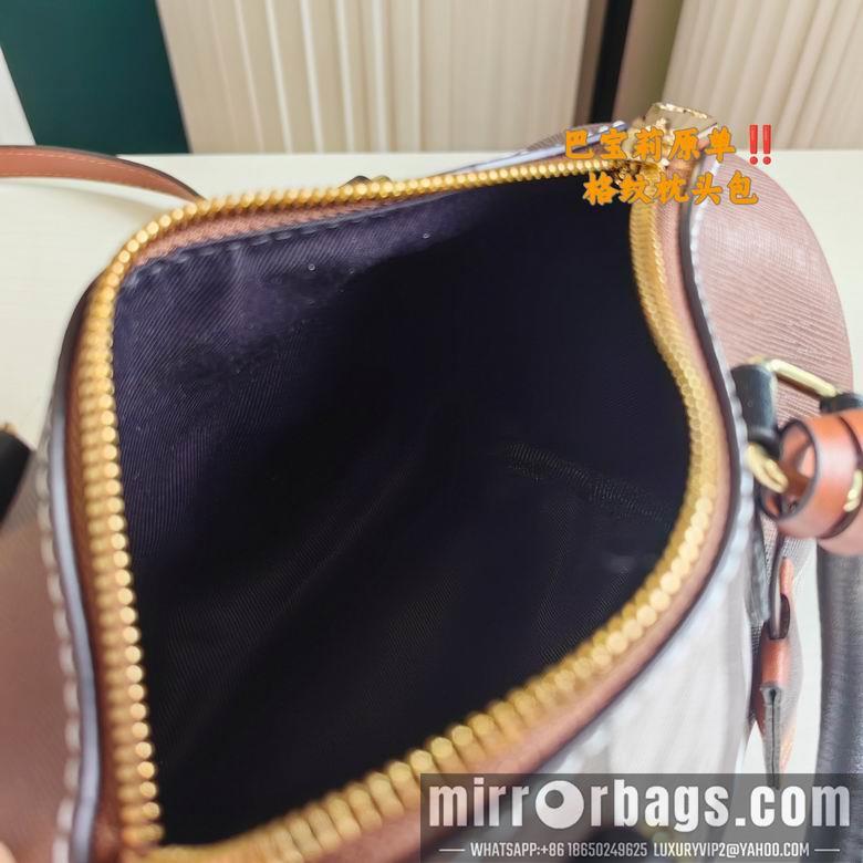 Burberry Replica Bags 19X12cm 060817 XMY