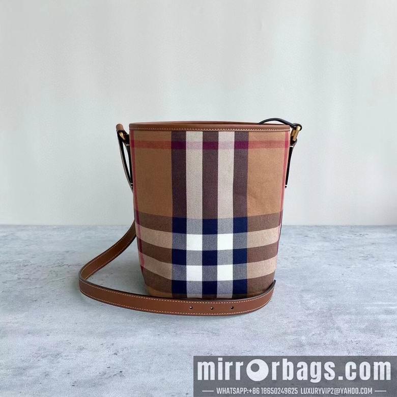 Burberry Replica Bags 16X22X15.5cm 081609 IQ