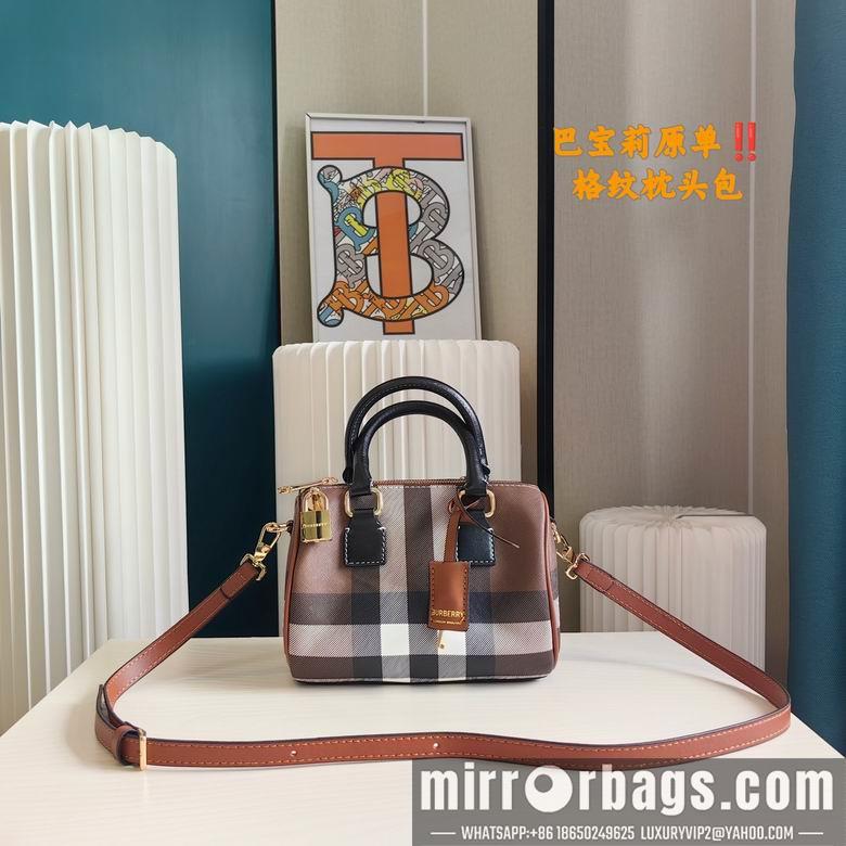Burberry Replica Bags 19X12cm 060817 XMY