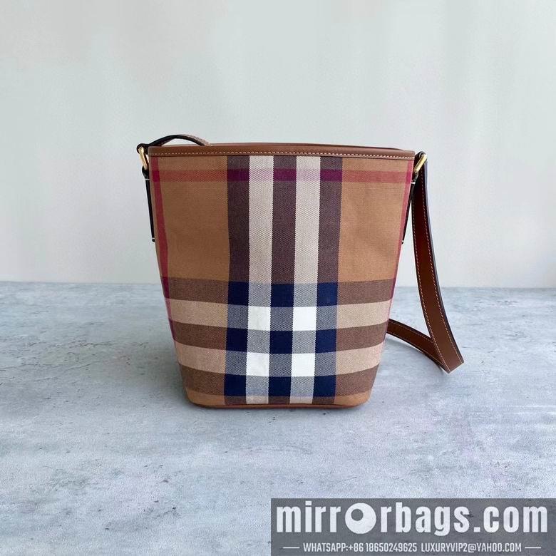 Burberry Replica Bags 16X22X15.5cm 081609 IQ