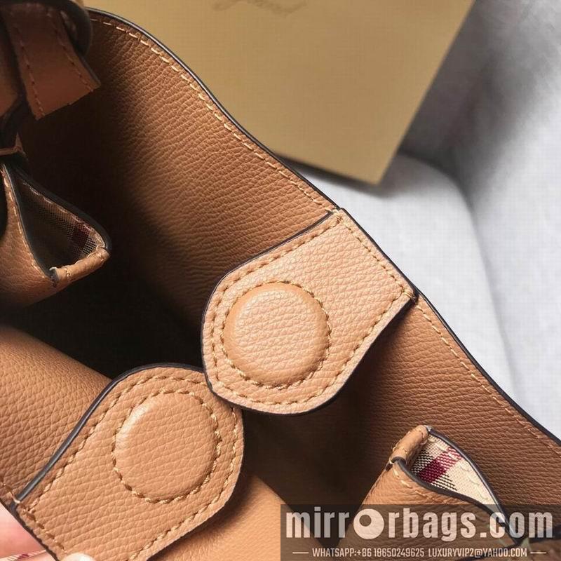 Burberry Replica Bags SH-1581 brown