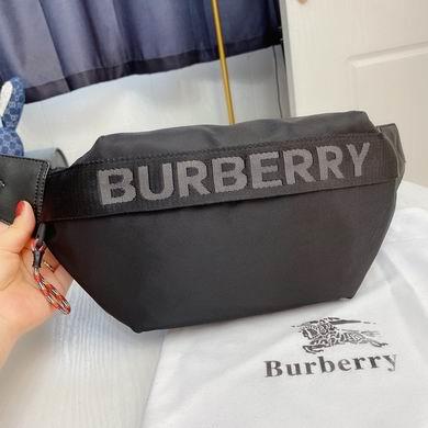 Burberry Replica Bags 8025668 31X19cm WP