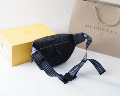 Burberry Replica Bags 8038321 30X15cm WP 2colour