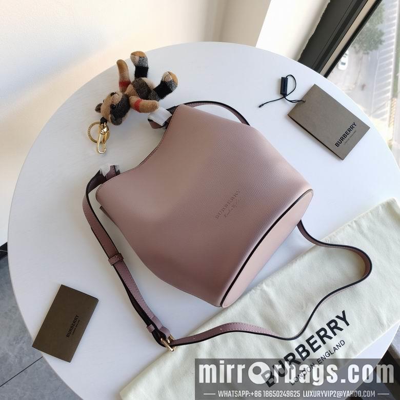 Burberry Replica Bags 1531 18.5X23X15cm IQ 7