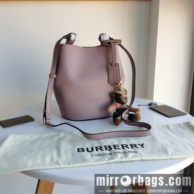 Burberry Replica Bags 1531 18.5X23X15cm IQ 7