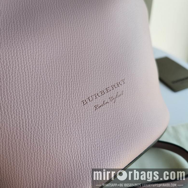 Burberry Replica Bags 1531 18.5X23X15cm IQ 7