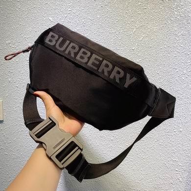 Burberry Replica Bags 8025668 31X19cm WP