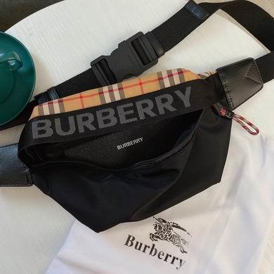 Burberry Replica Bags 80265571 31X19cm WP