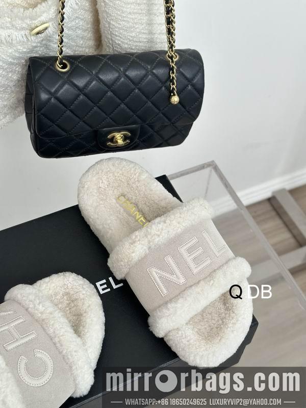 Chanel Replica Shoes sz35-40 4C DB1012