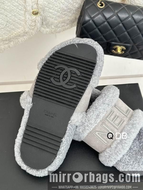 Chanel Replica Shoes sz35-40 4C DB1012